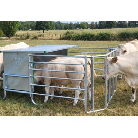 Nourrisseur à veau sélectif avec enclos 2.70 m Nourrisseur à veau sélectif avec enclos 2.70 m
